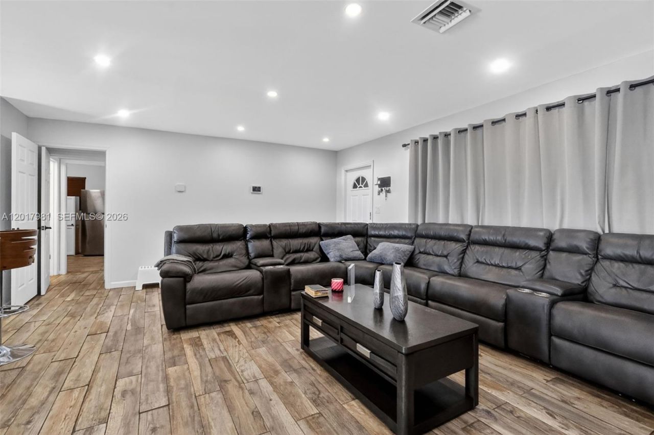2625 Utopia Dr, Miramar, FL 33023 Photo