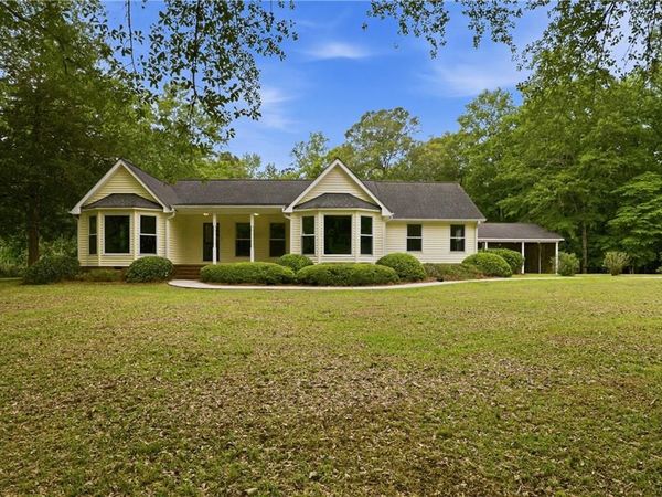 130 Seneca Place , Fayetteville, GA 30215