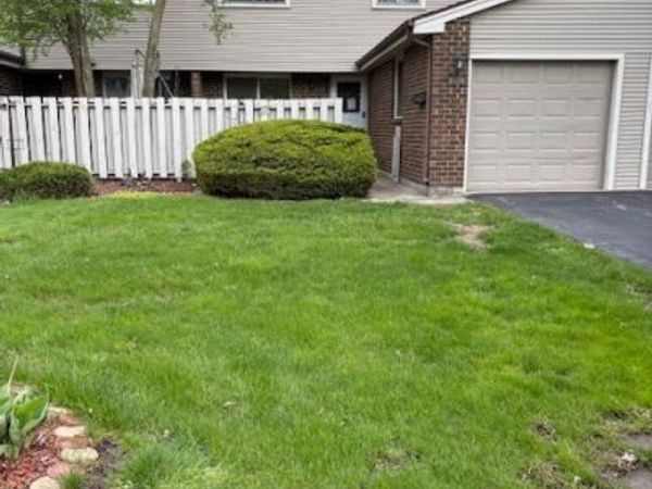 842 GREENBRIAR Lane, University Park, IL 60484