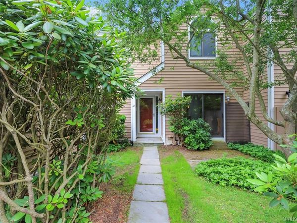 41 Rambling Brook Road , Chappaqua, NY 10514