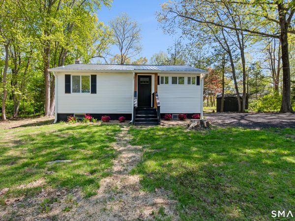 63 Savarese, Burlington, CT 06013