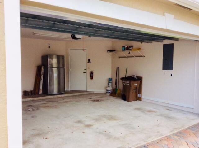 8410 Cargill Point, West Palm Beach, FL 33411 Photo