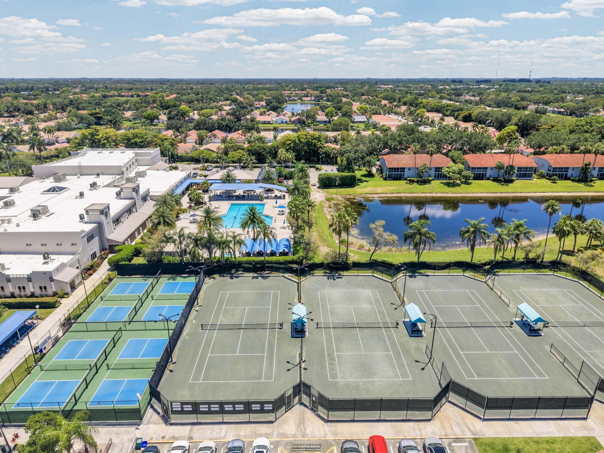 9532 N Crescent View Dr Drive N, Boynton Beach, FL 33437 Photo