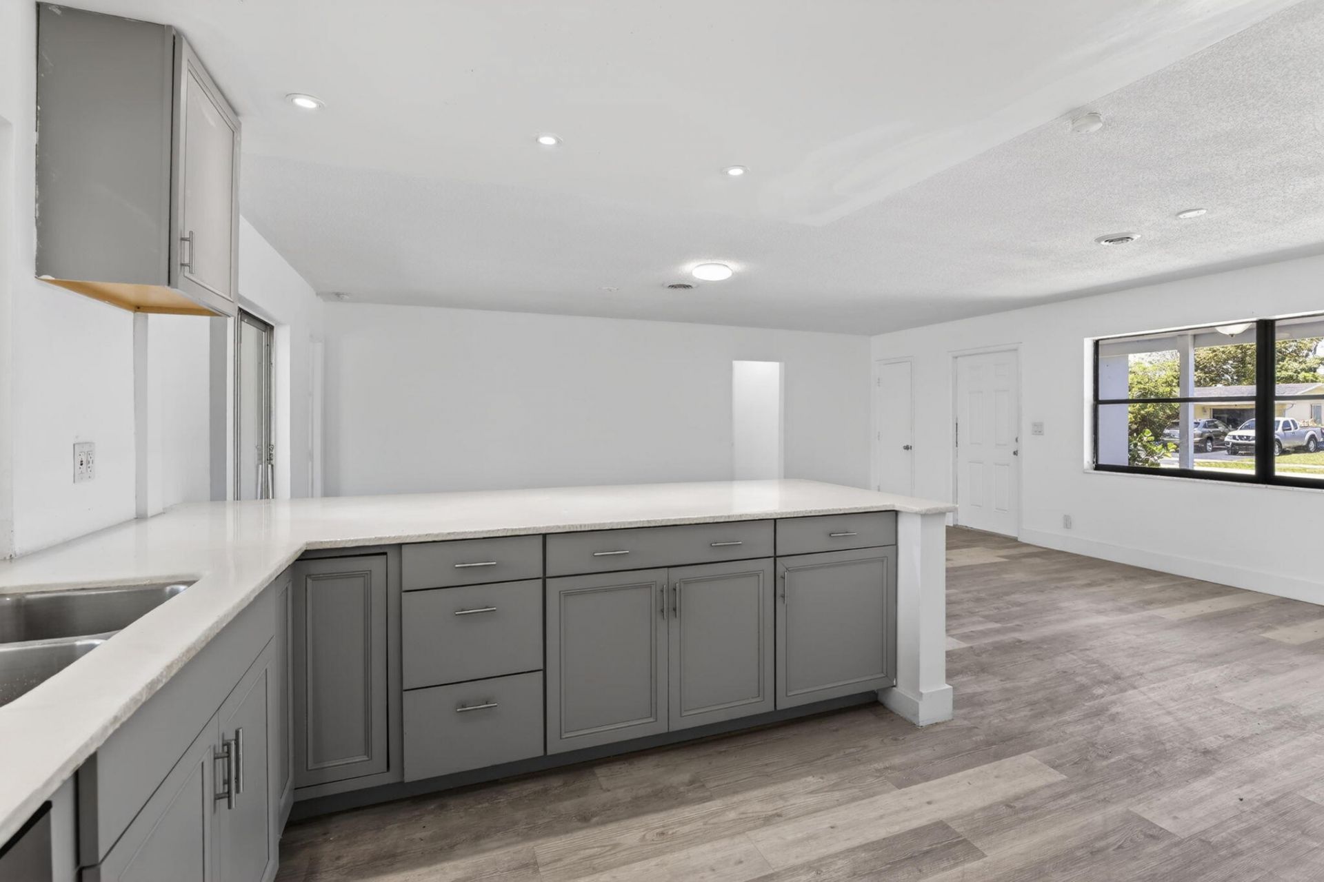 5804 NW 14th Street, Sunrise, FL 33313 Photo