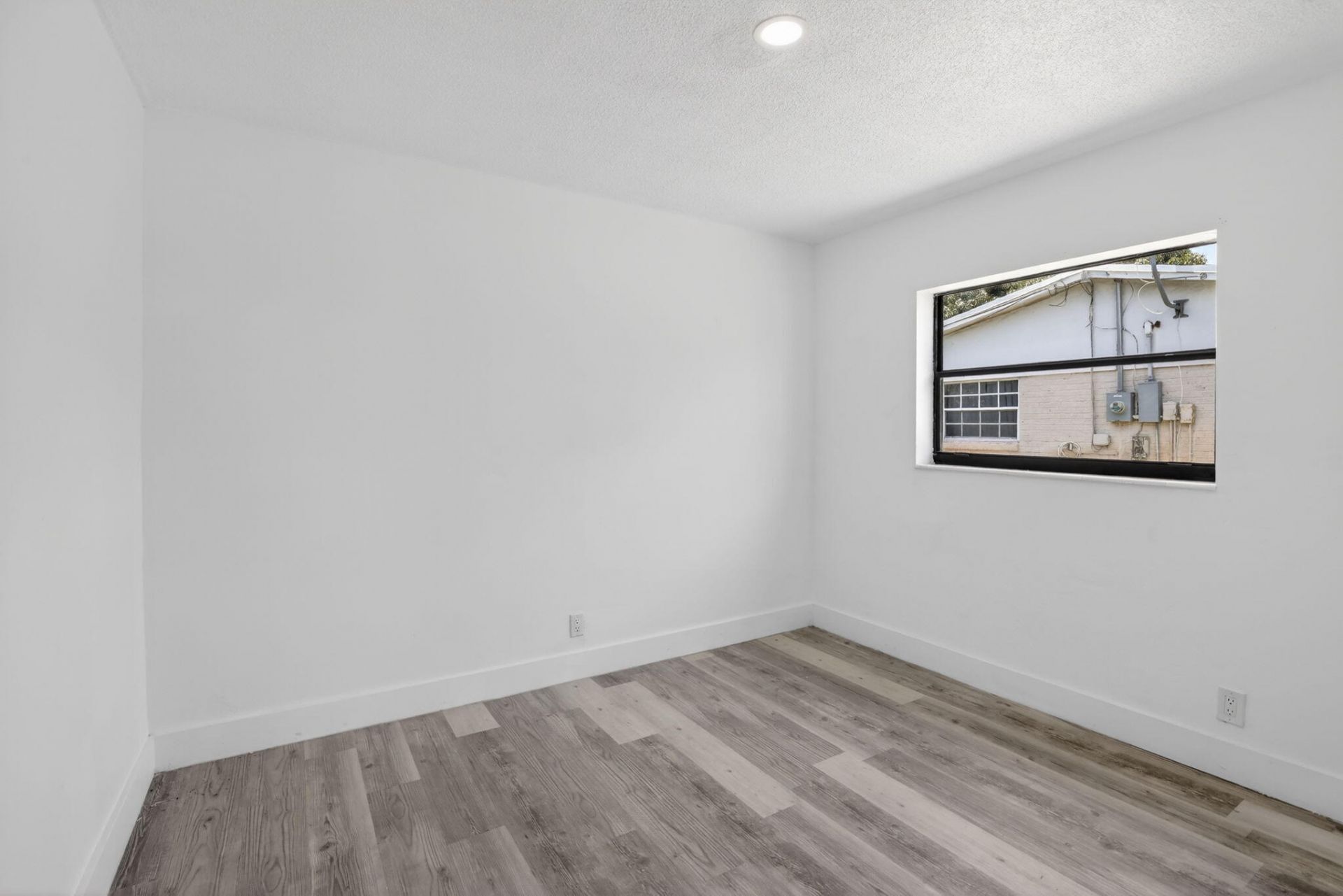 5804 NW 14th Street, Sunrise, FL 33313 Photo