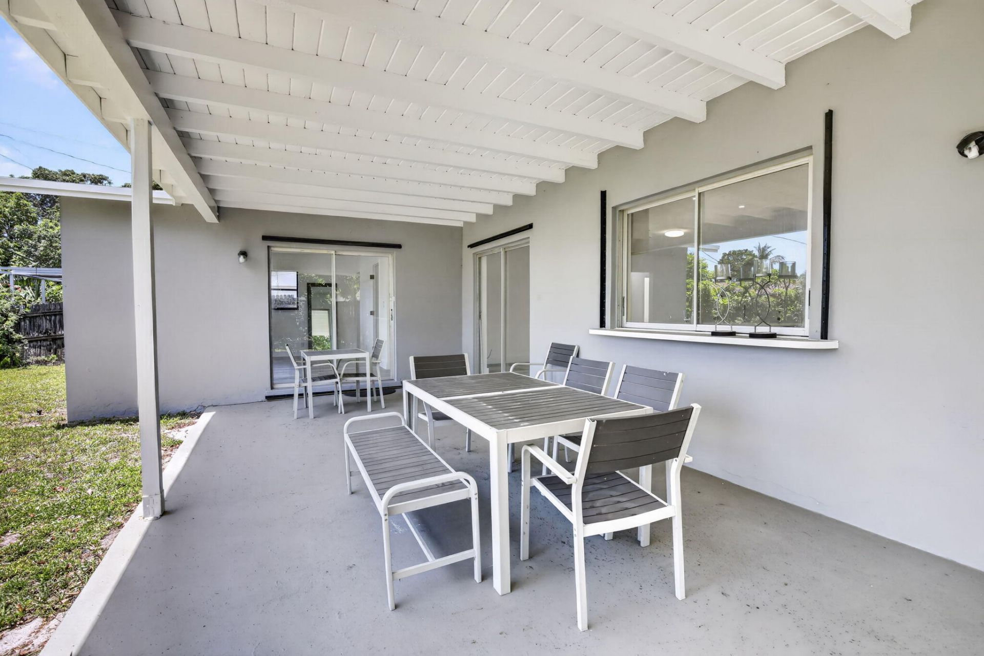 5804 NW 14th Street, Sunrise, FL 33313 Photo
