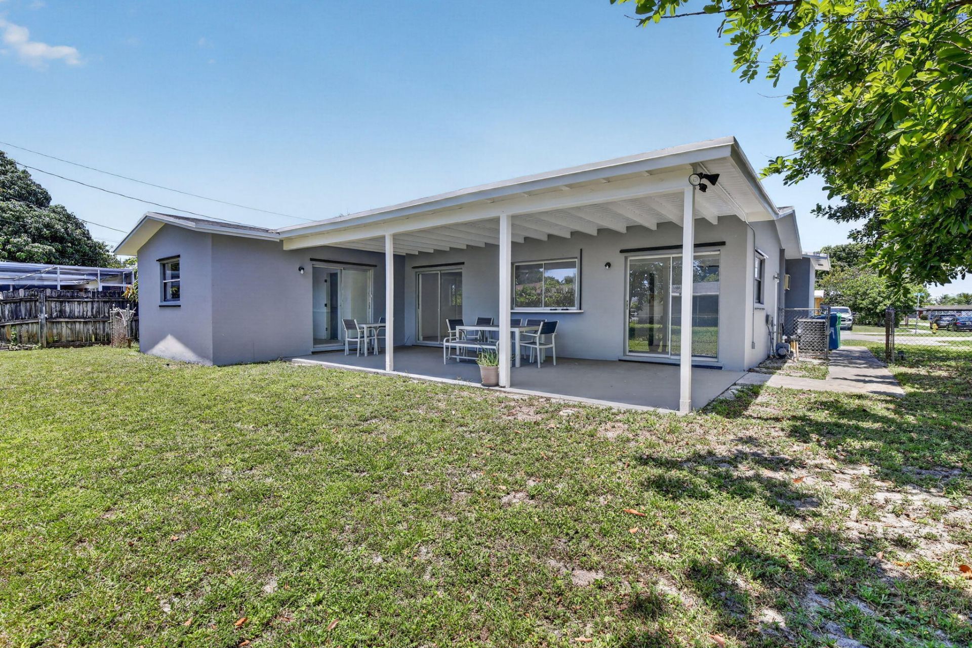 5804 NW 14th Street, Sunrise, FL 33313 Photo