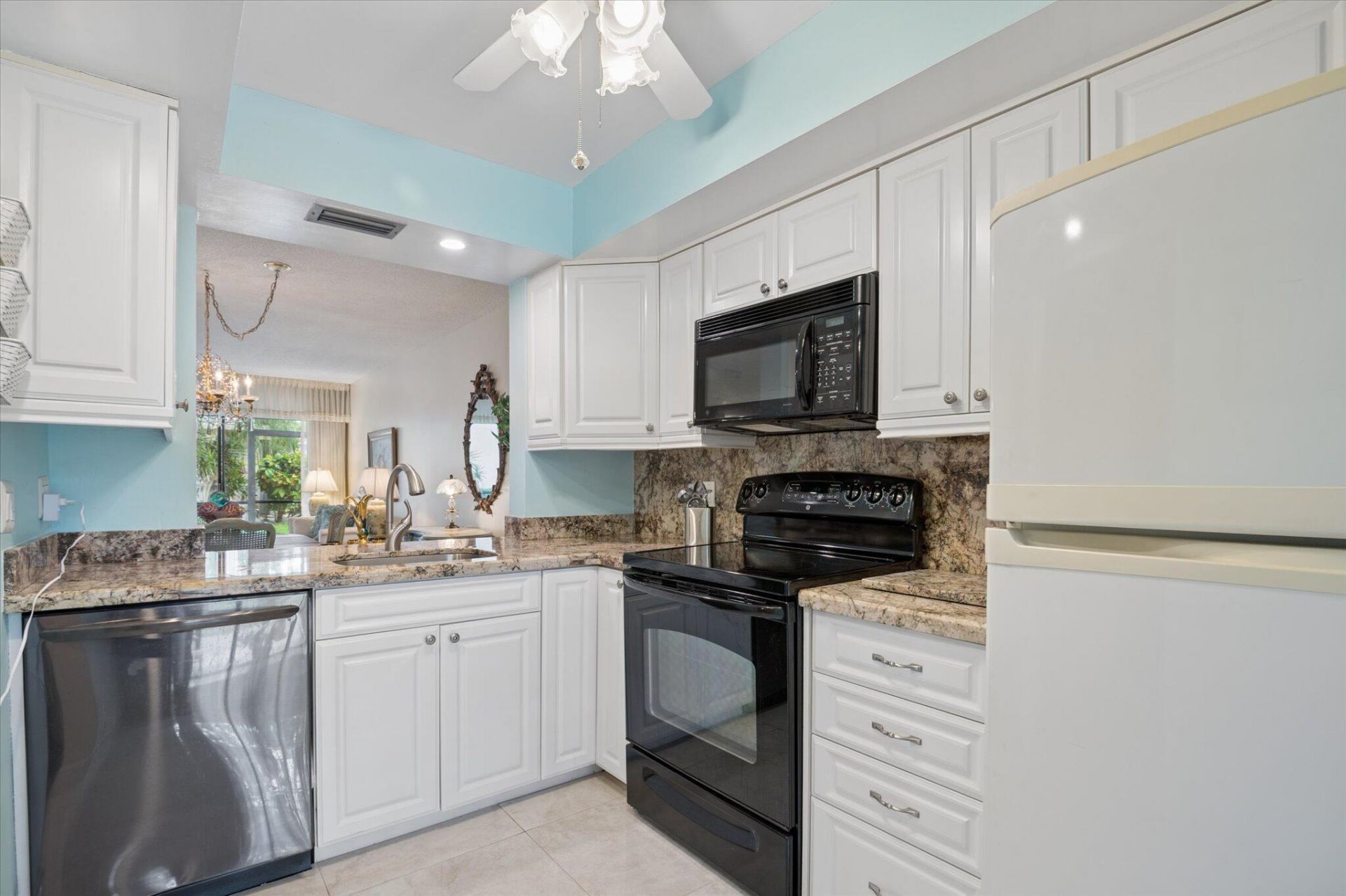 2307 SW 15th Street Sw, Unit 1, Deerfield Beach, FL 33442 Photo