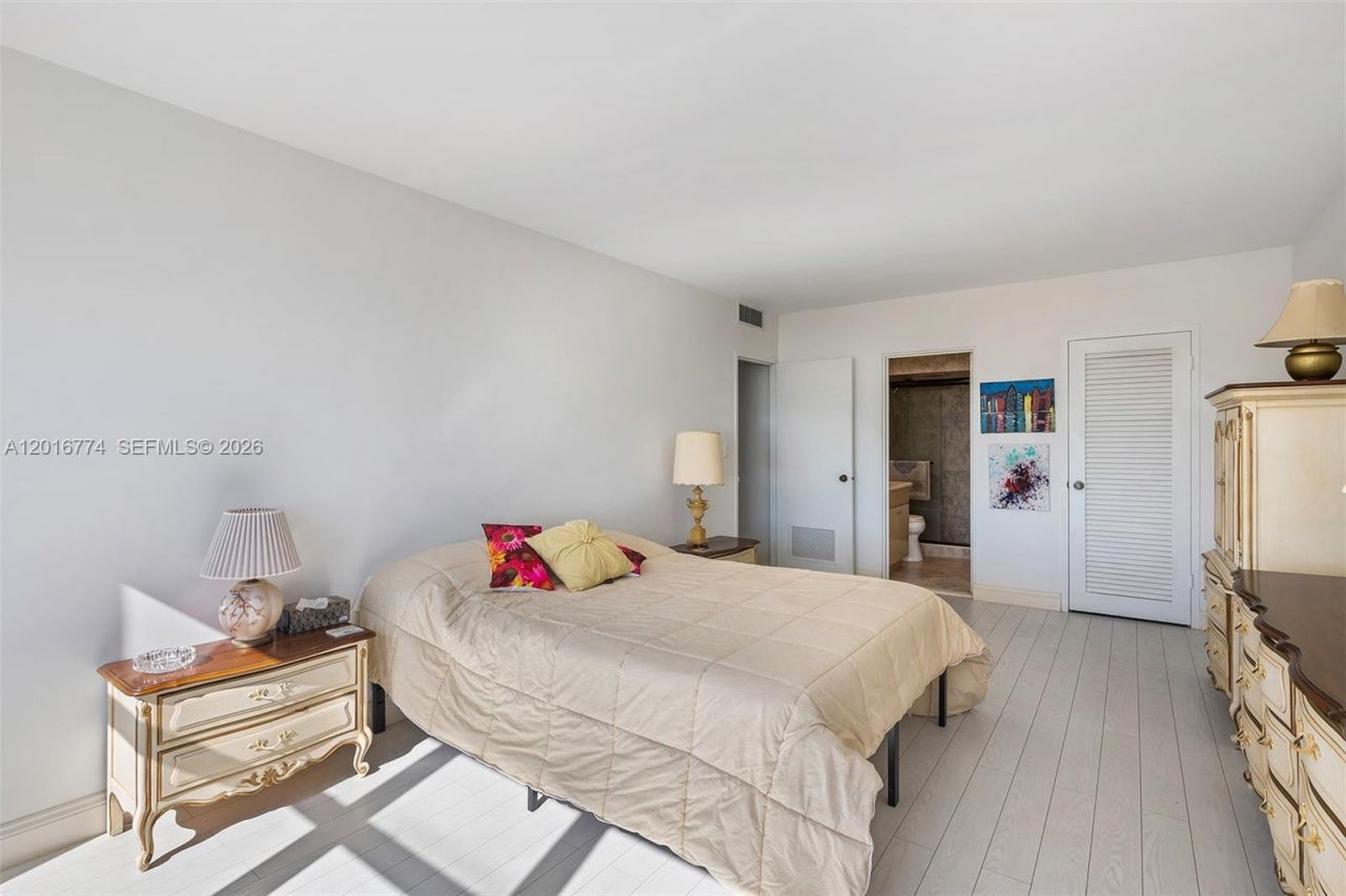 3111 N Ocean Dr , Unit 1110, Hollywood, FL 33019 Photo