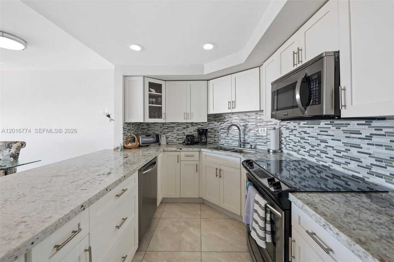 3111 N Ocean Dr , Unit 1110, Hollywood, FL 33019 Photo
