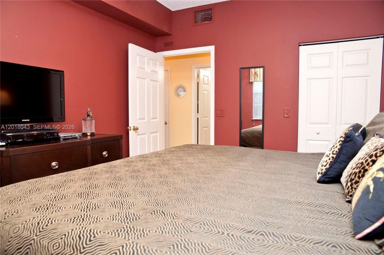 533 NE 3rd Ave, Unit 147, Fort Lauderdale, FL 33301 Photo