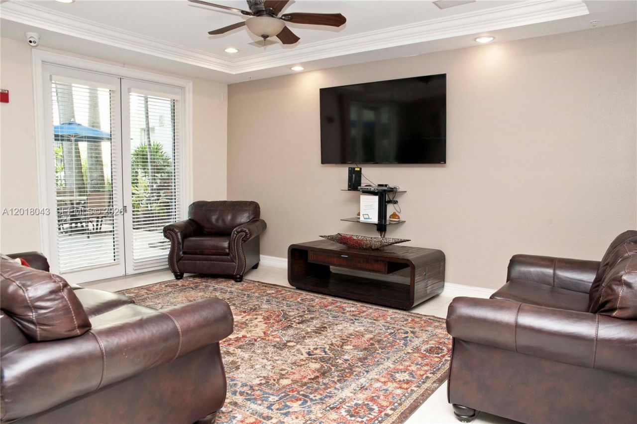 533 NE 3rd Ave, Unit 147, Fort Lauderdale, FL 33301 Photo