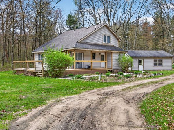 22597 Tamarack Road, Howard City, MI 49329