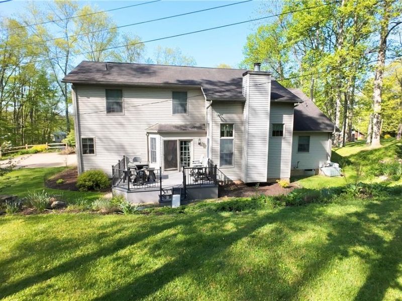 7714 Lucerne Dr, Millersburg, OH 44654 Photo 2