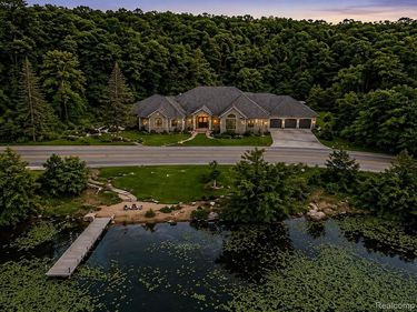 2770 Bogie Lake Road , White Lake Twp, MI 48386
