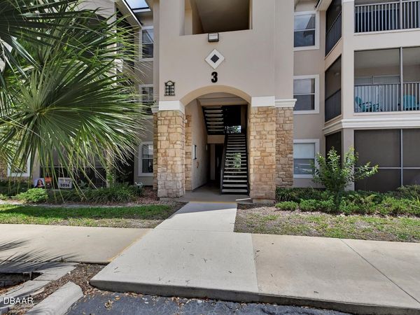 940 Village Trail, Unit 3-201, Port Orange, FL 32127