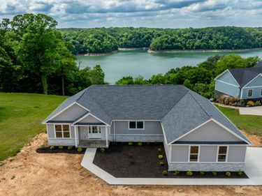 634 Beacon Street, Russell Springs, KY 42642