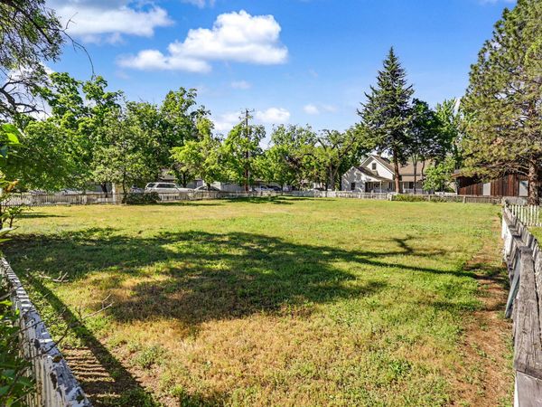 0 E 'C' Street, Jacksonville, OR 97530