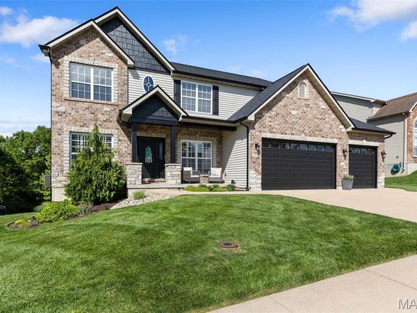 4355 Ventura Place Drive, St Louis, MO 63128