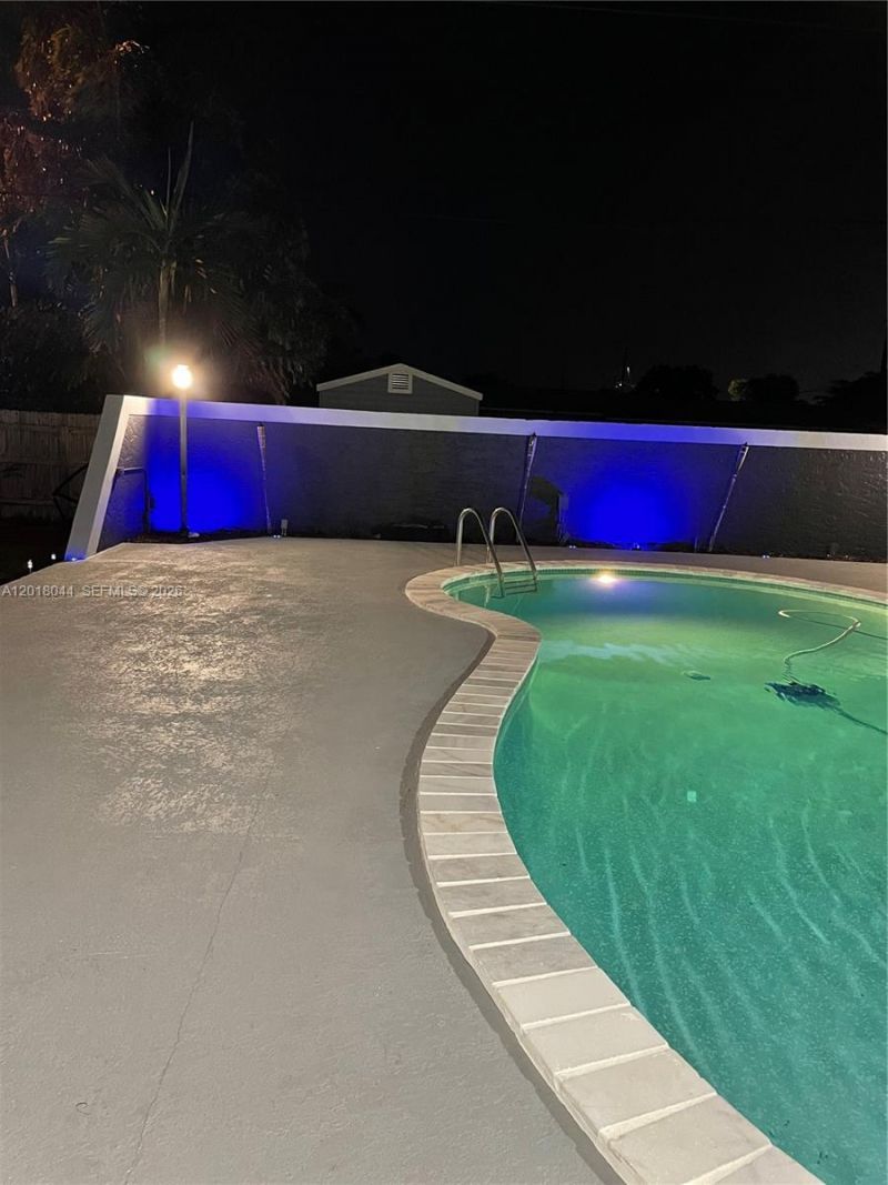 9260 SW 164th St , Palmetto Bay, FL 33157 Photo