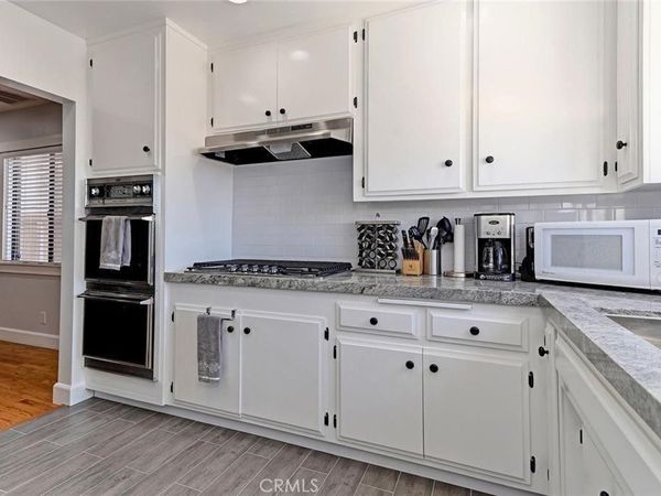 1208 10th Street, Hermosa Beach, CA 90254