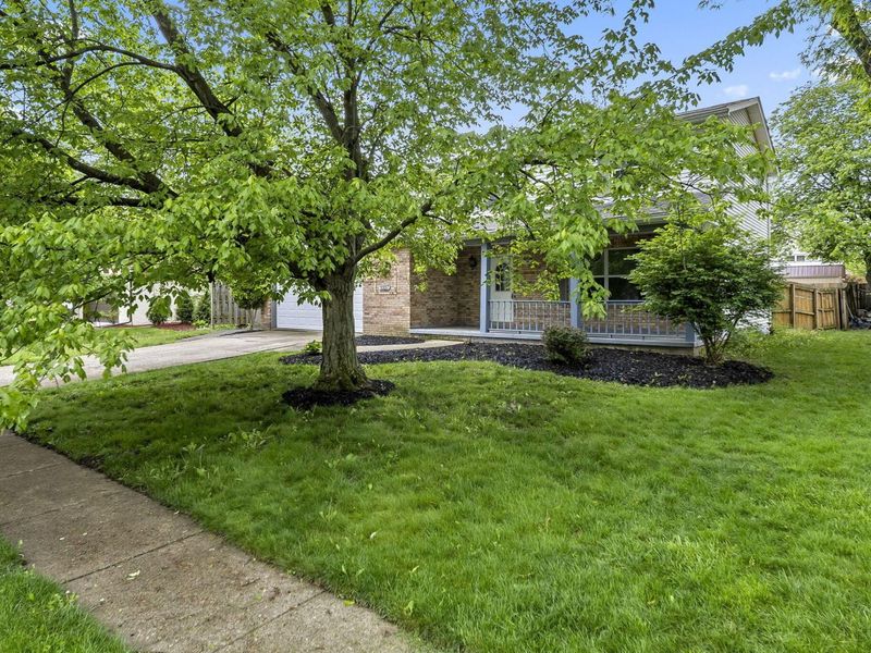 2227 Lilacwood Avenue, Columbus, OH 43229 Photo 3