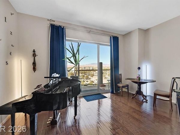 8255 Las Vegas Boulevard , Unit 908, Las Vegas, NV 89123