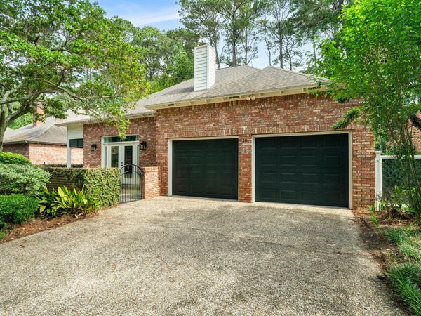 10 Moss Point, Hattiesburg, MS 39402