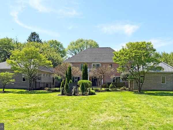 124 ROUND HILL ROAD, KENNETT SQUARE, PA 19348