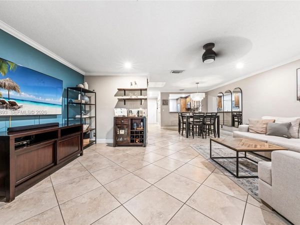 1140 NW 99th Ave , Unit 70, Pembroke Pines, FL 33024