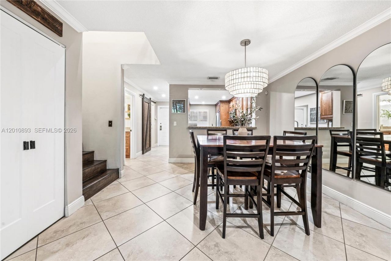 1140 NW 99th Ave , Unit 70, Pembroke Pines, FL 33024 Photo