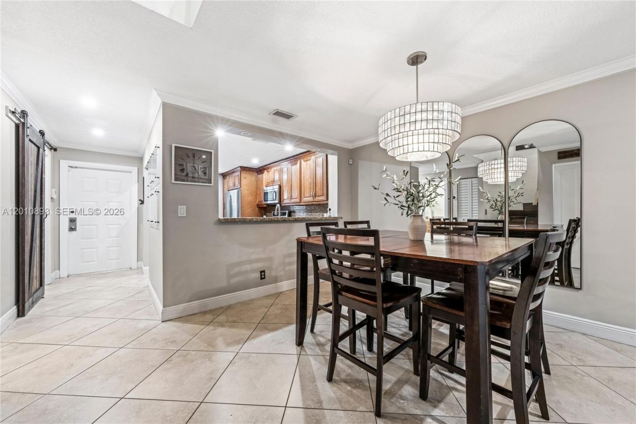 1140 NW 99th Ave , Unit 70, Pembroke Pines, FL 33024 Photo