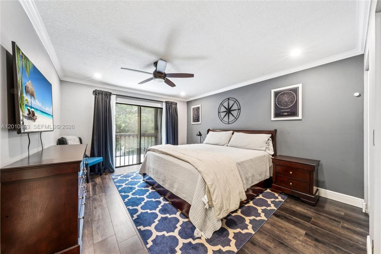 1140 NW 99th Ave , Unit 70, Pembroke Pines, FL 33024 Photo