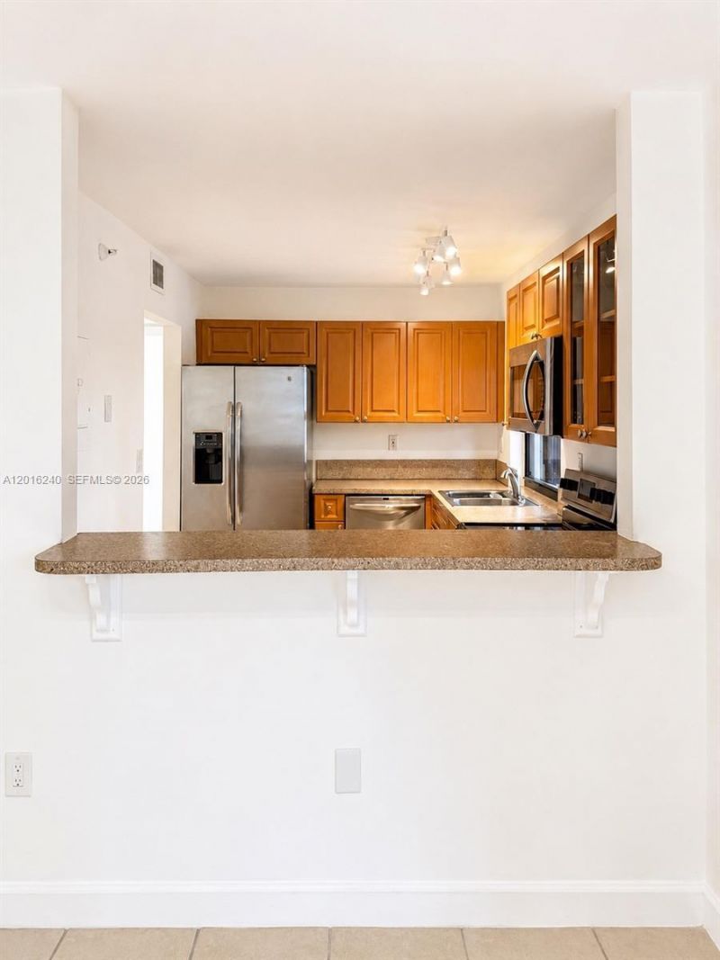 555 NE 30th St , Unit 404, Miami, FL 33137 Photo