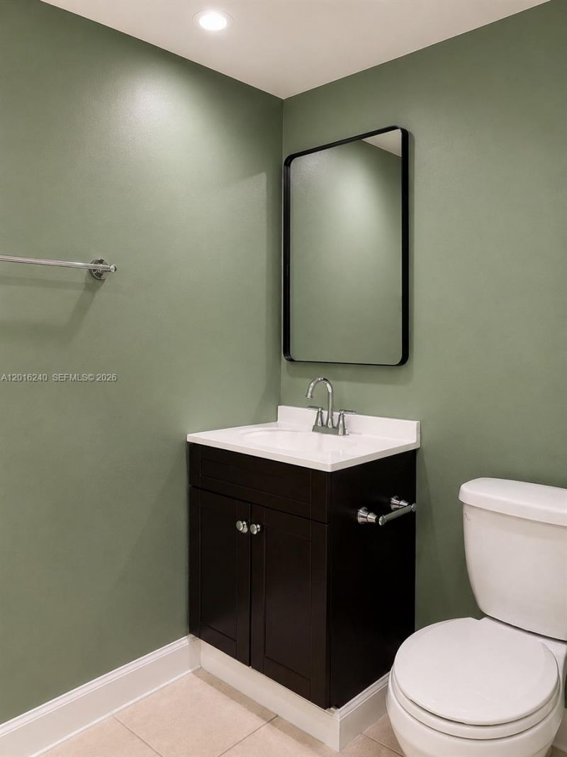 555 NE 30th St , Unit 404, Miami, FL 33137 Photo