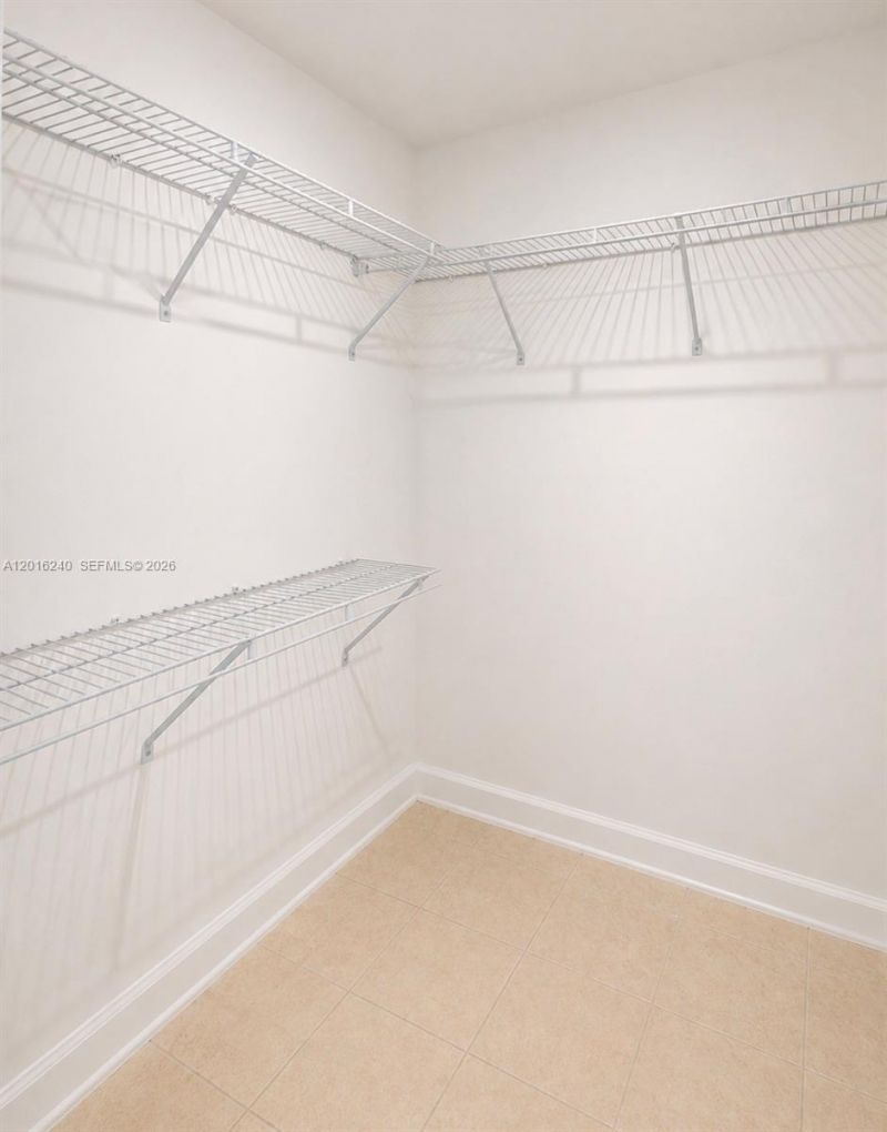 555 NE 30th St , Unit 404, Miami, FL 33137 Photo