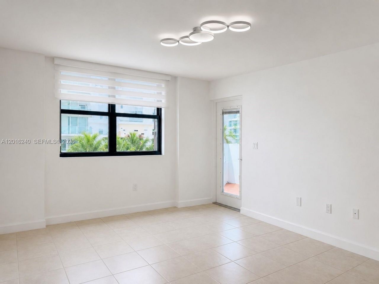 555 NE 30th St , Unit 404, Miami, FL 33137 Photo