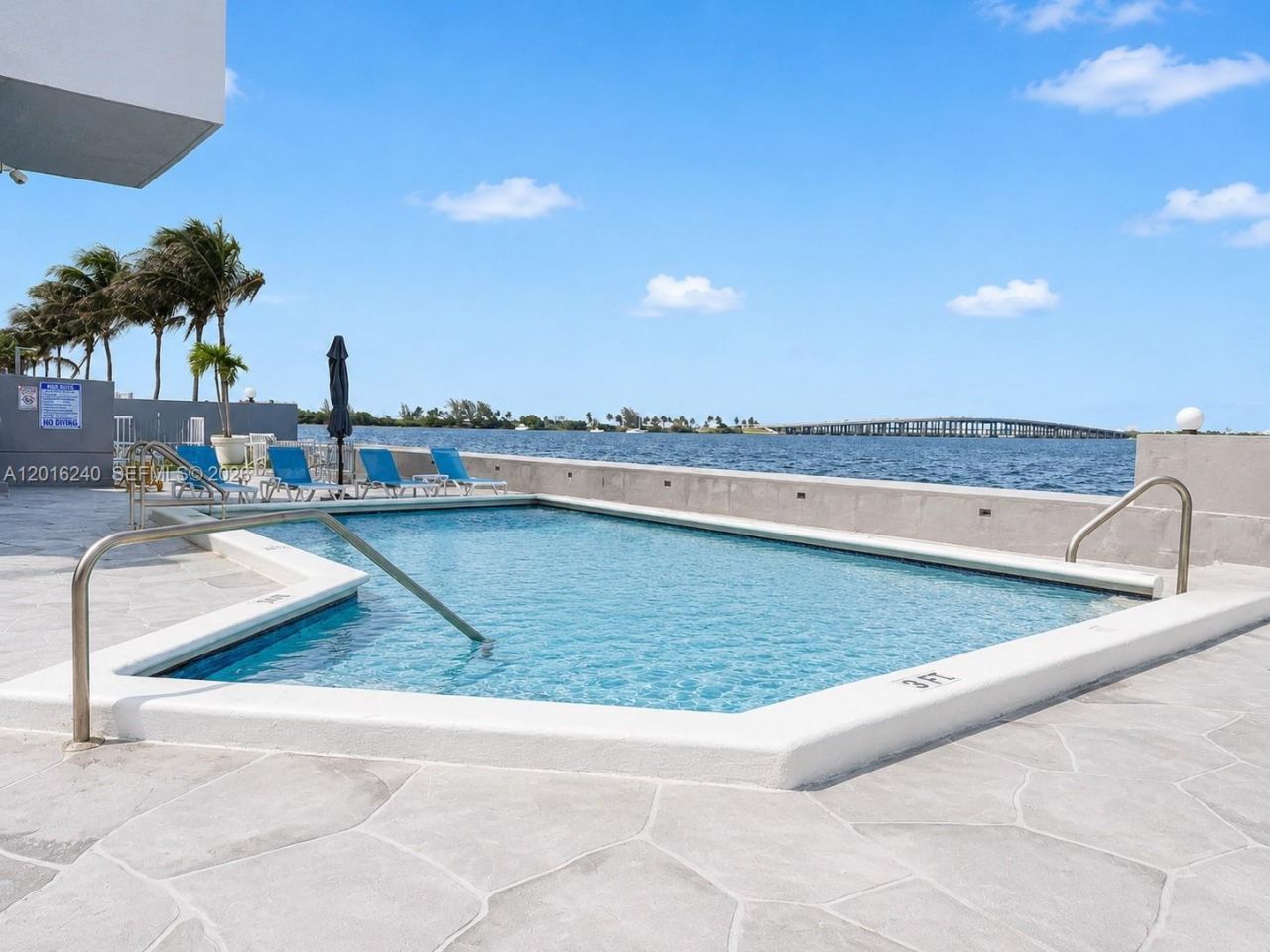 555 NE 30th St , Unit 404, Miami, FL 33137 Photo