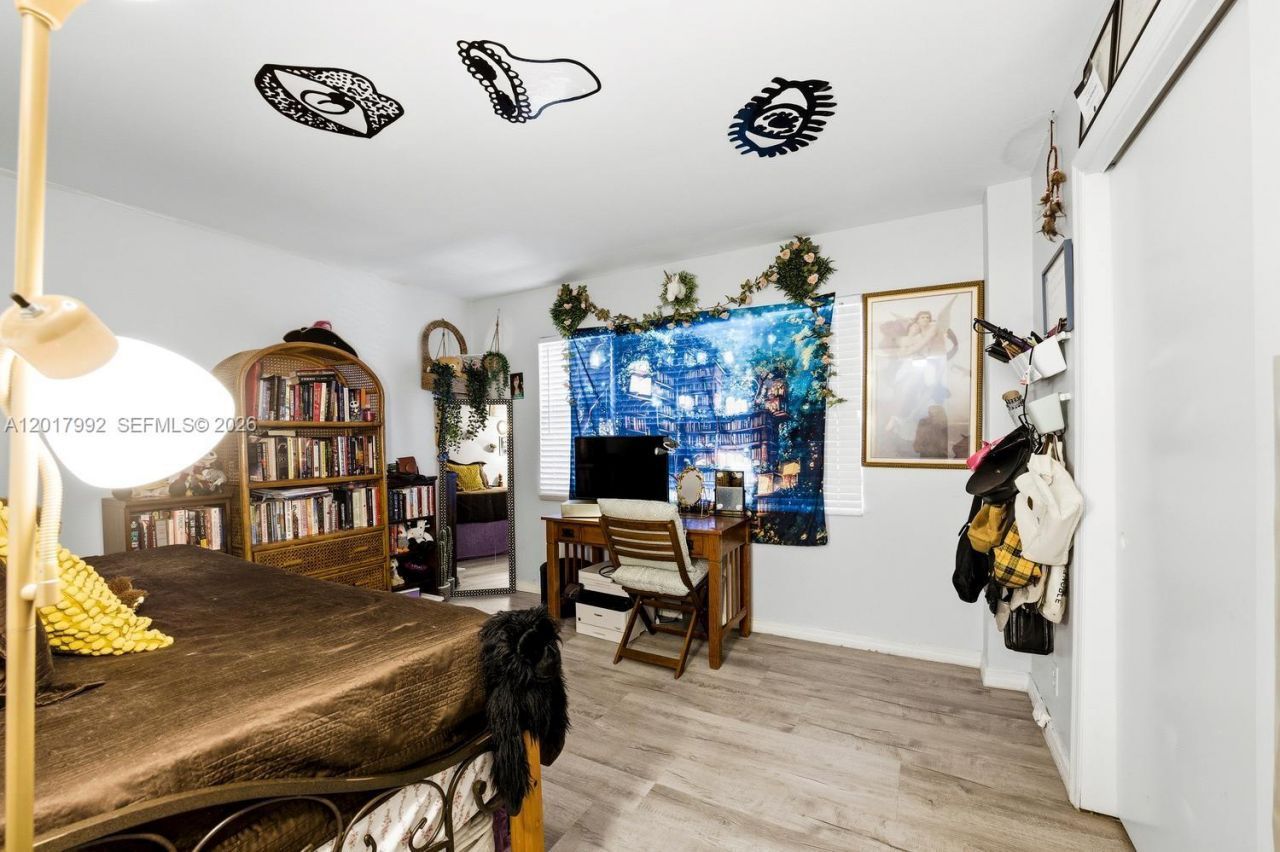 3121 NE 51st St , Unit 205E, Fort Lauderdale, FL 33308 Photo