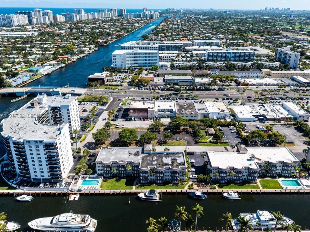 3121 NE 51st St , Unit 205E, Fort Lauderdale, FL 33308 Photo