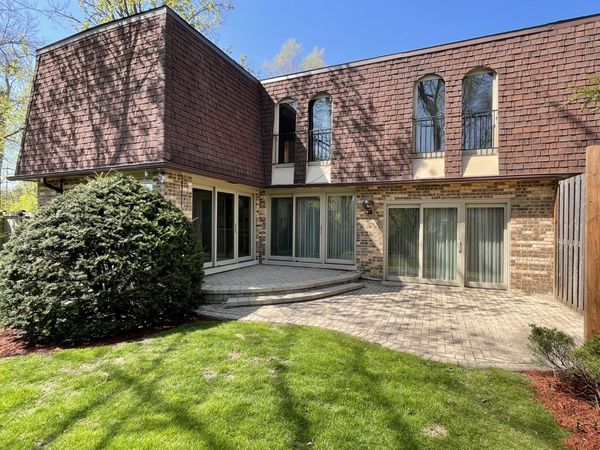 1119 Deerfield Road , Deerfield, IL 60015