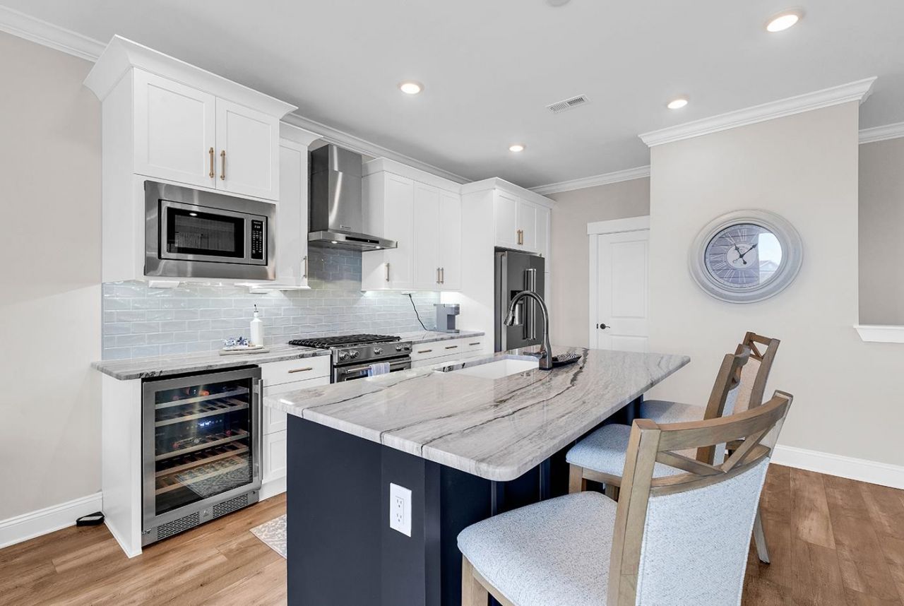 870 Fountain Ct.  Photo 12