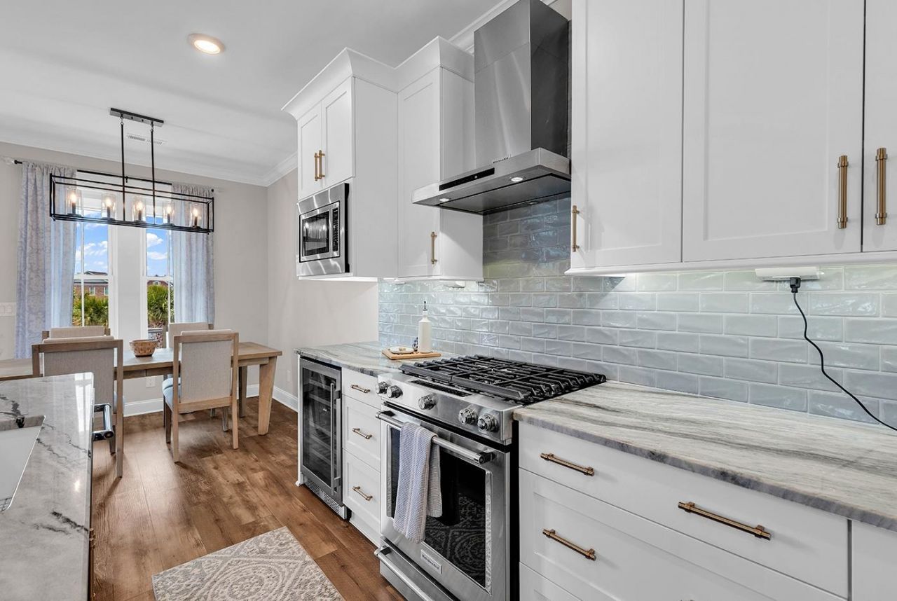 870 Fountain Ct.  Photo 14