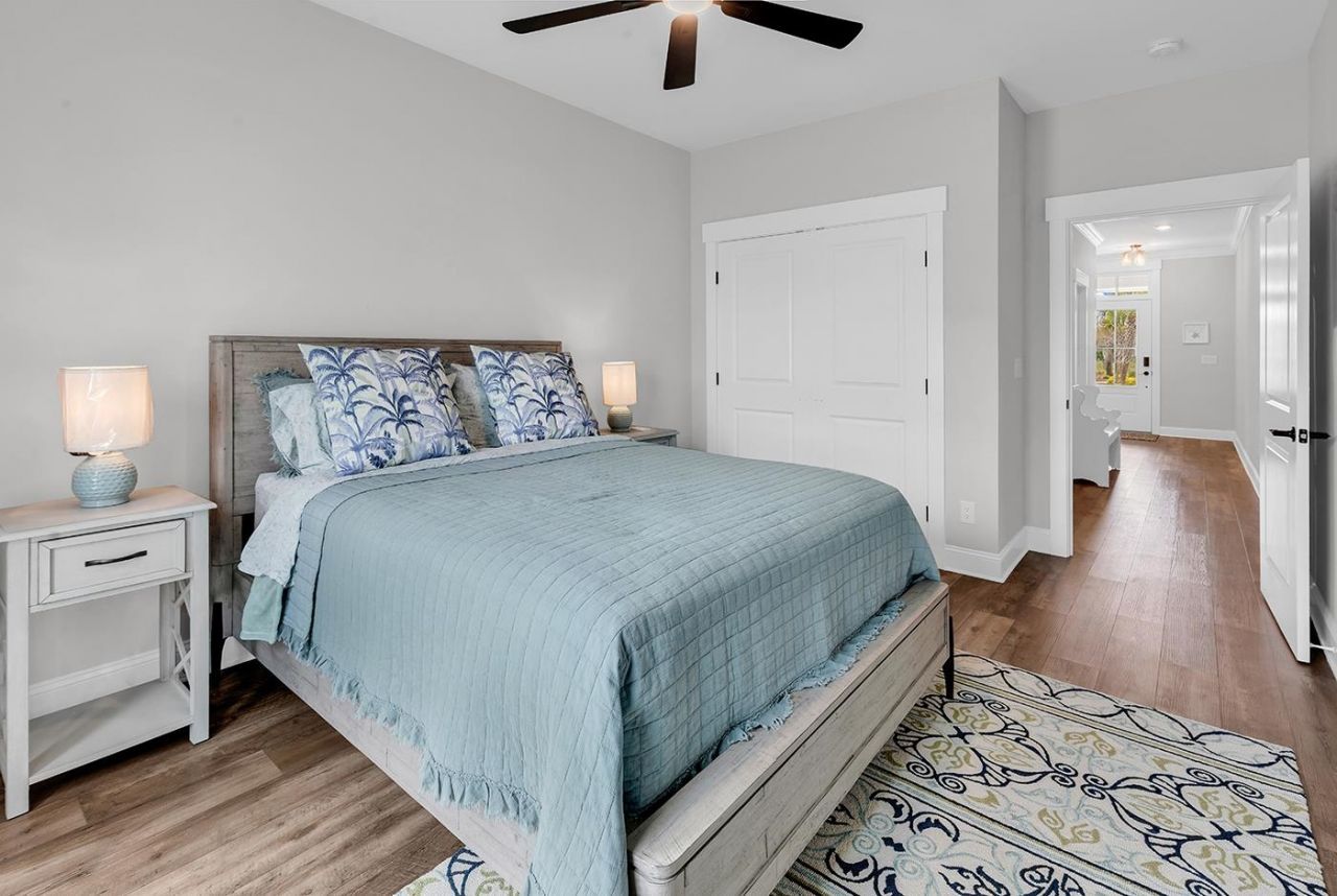 870 Fountain Ct.  Photo 20