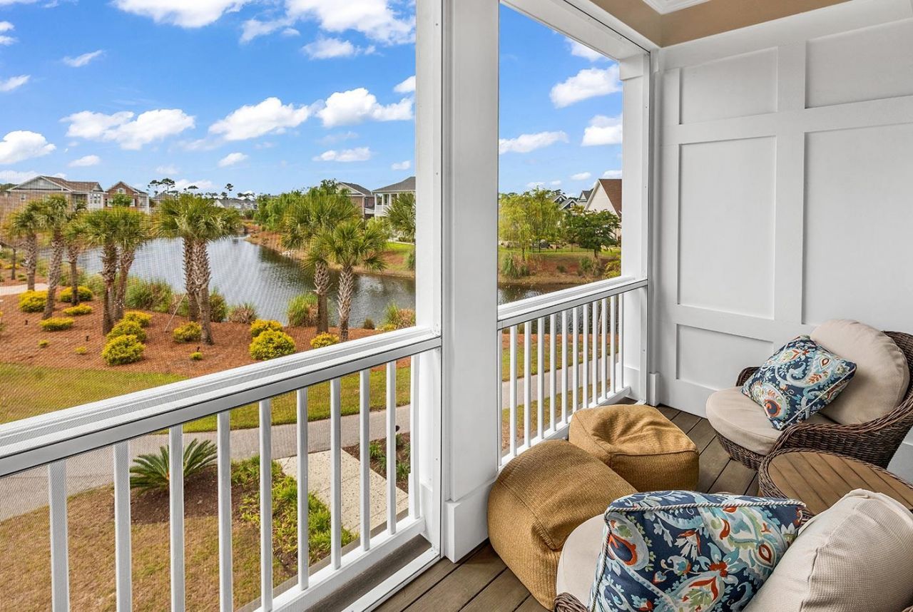 870 Fountain Ct.  Photo 30