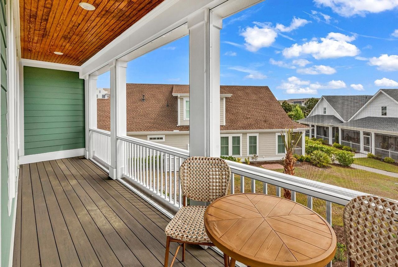 870 Fountain Ct.  Photo 31