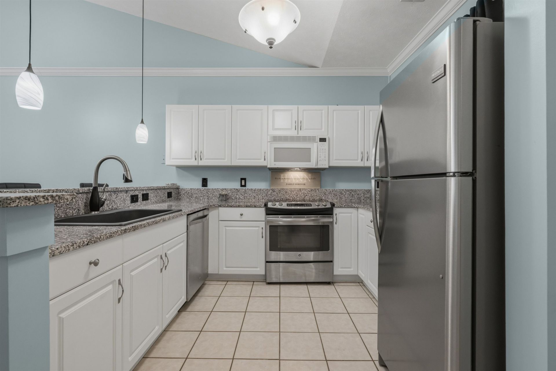 901 West Port Dr. Photo 11