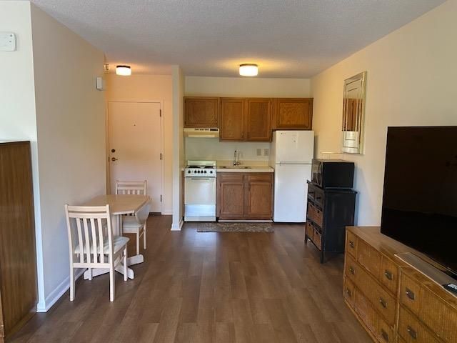 5001 Little River Rd.  Photo 4