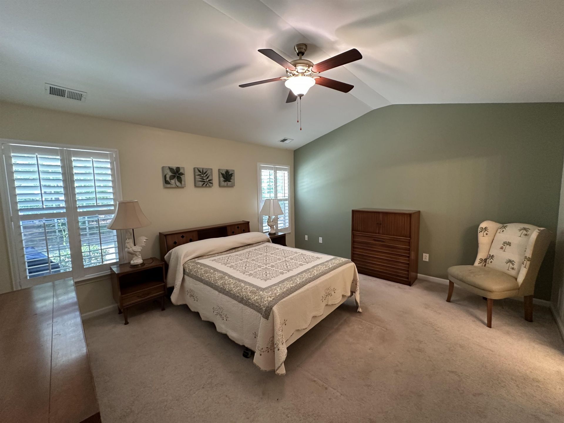 100 Barclay Dr.  Photo 11