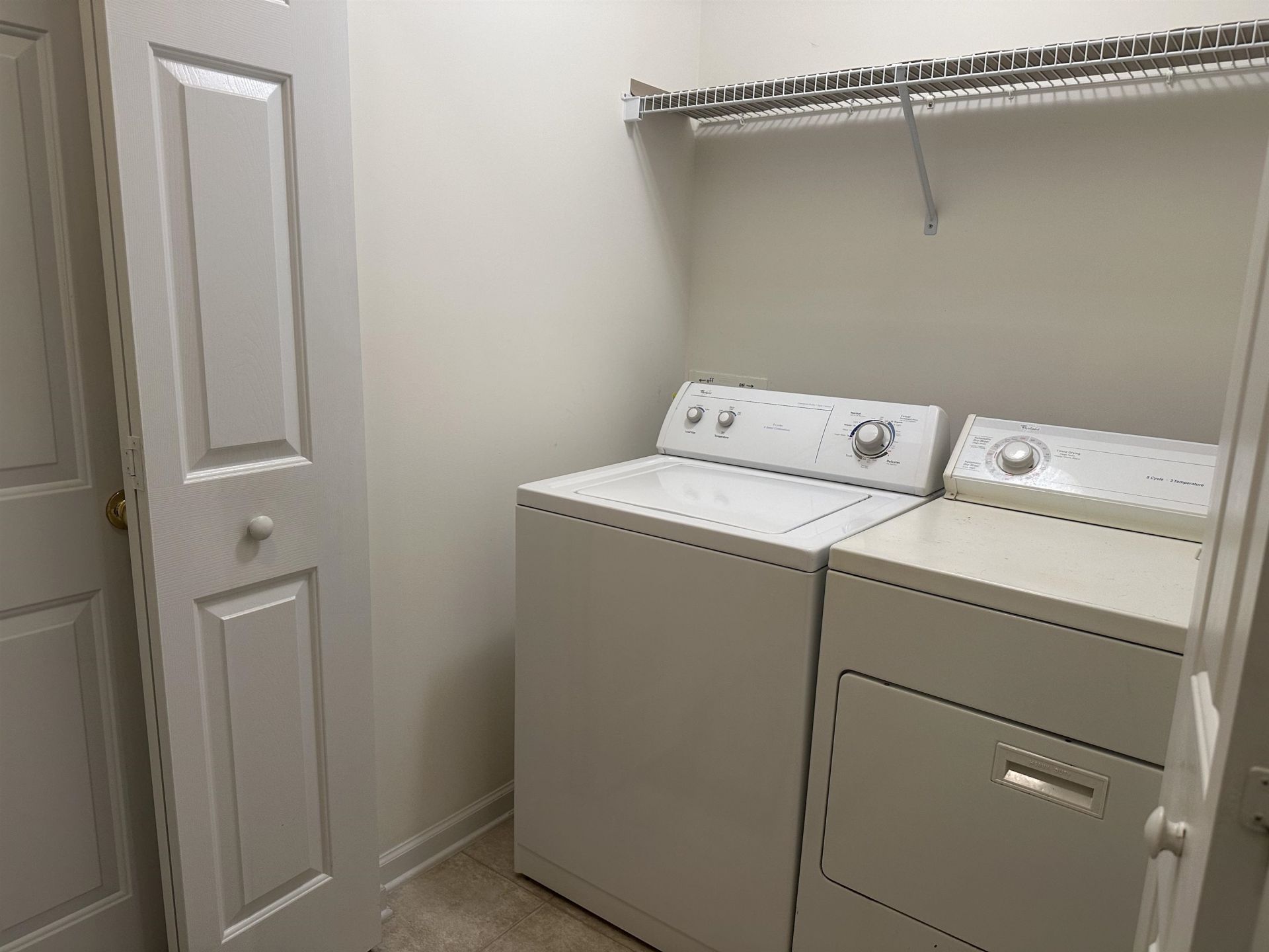 100 Barclay Dr.  Photo 17